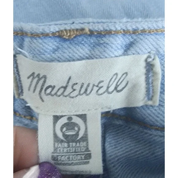 Madewell (The Curvy Perfect Vintage Jean) Size 29 Ligthly Distressed - Picture 8 of 10